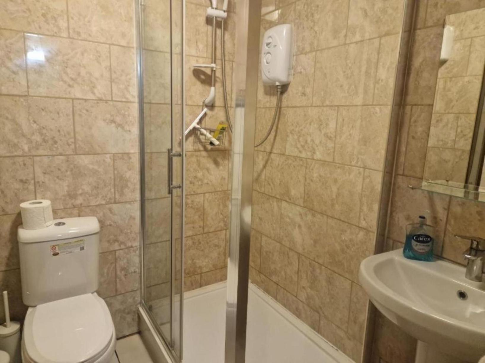Central Suite, 3 Single Beds بريستول المظهر الخارجي الصورة